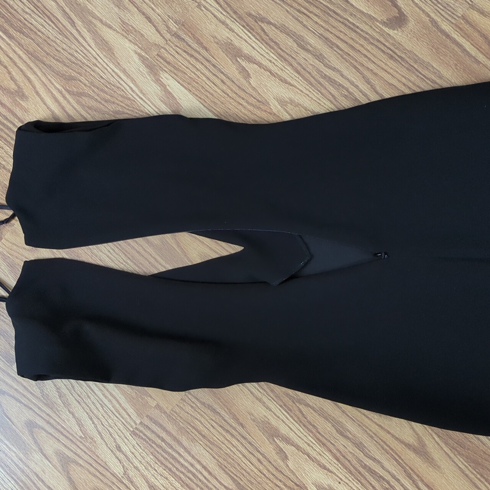BCBG Black Plunge Neck Sleeveless Cocktail Gown - Picture 12 of 12